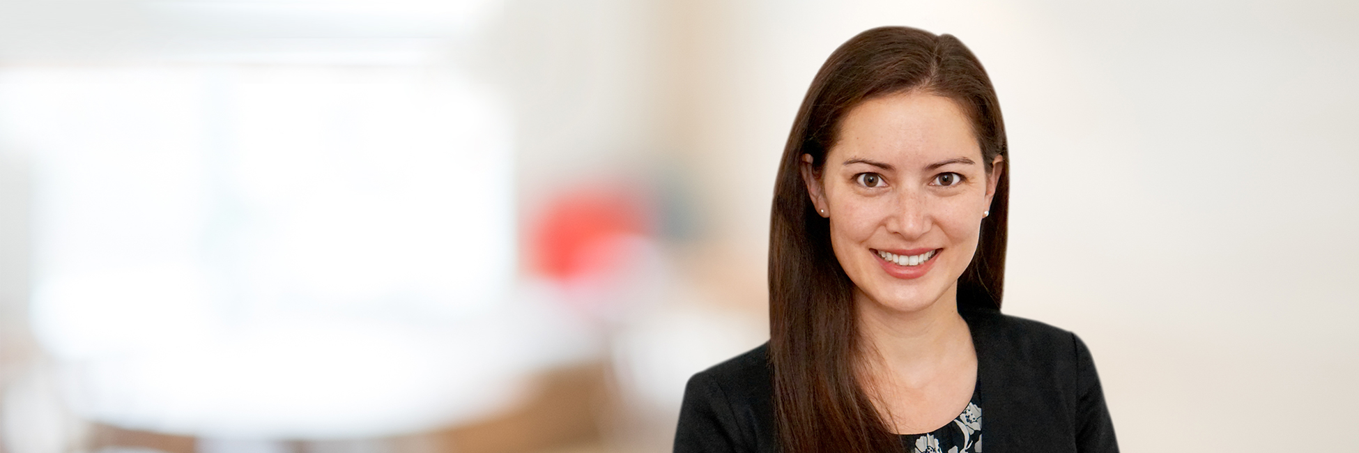 Headshot of Stephanie   Hecht 