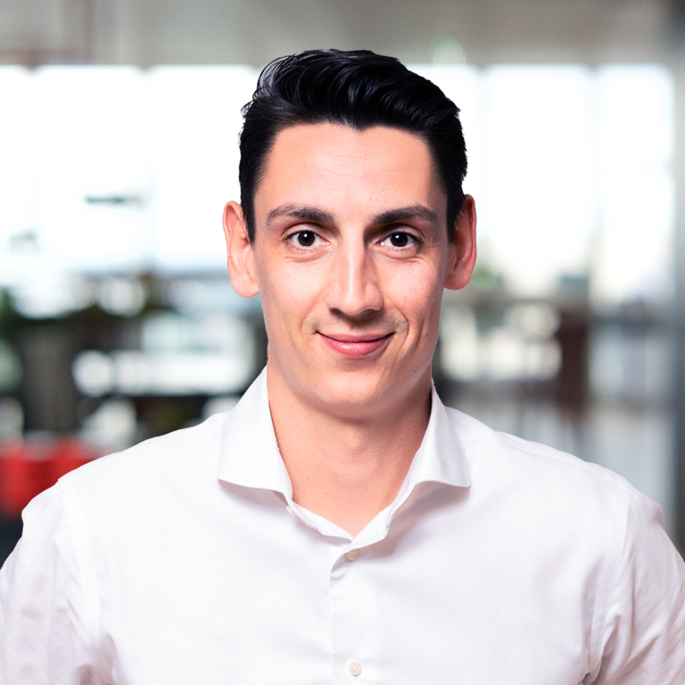 Headshot of Mads Bandholm