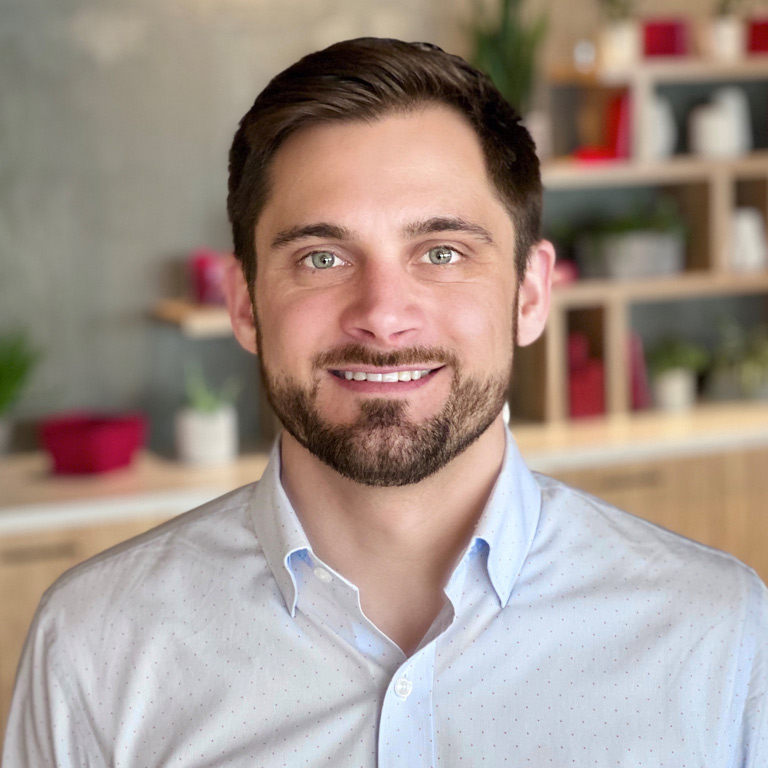 Headshot of Kellan Downing