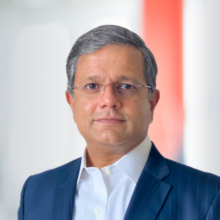 Headshot of Badri Veeraghanta