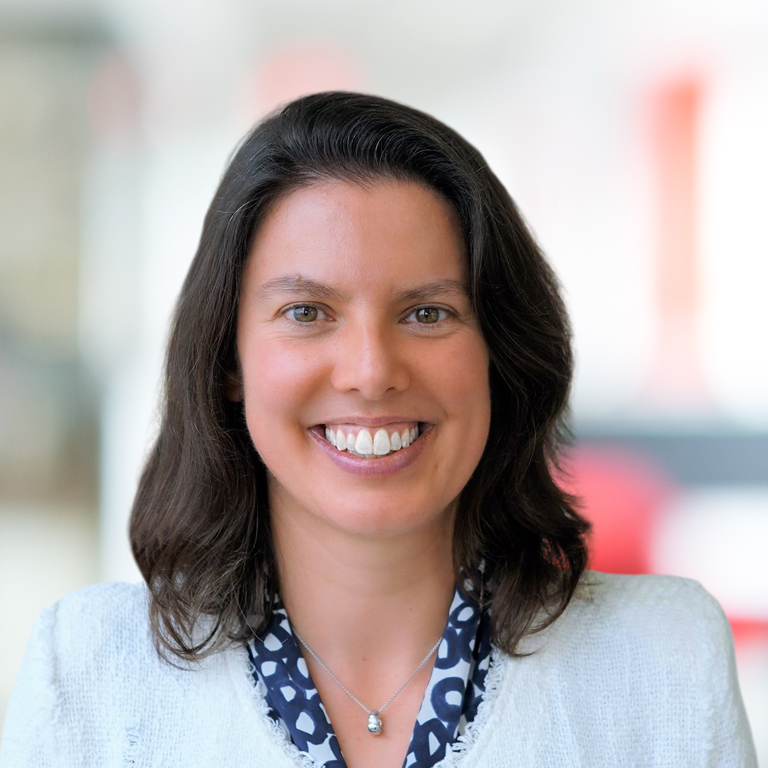 Headshot of Lucy d'Arville