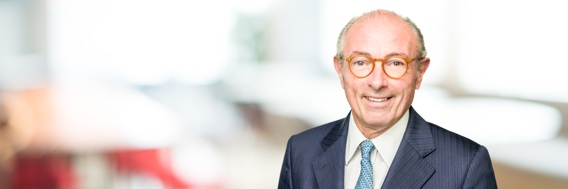 Headshot of Klaus Neuhaus