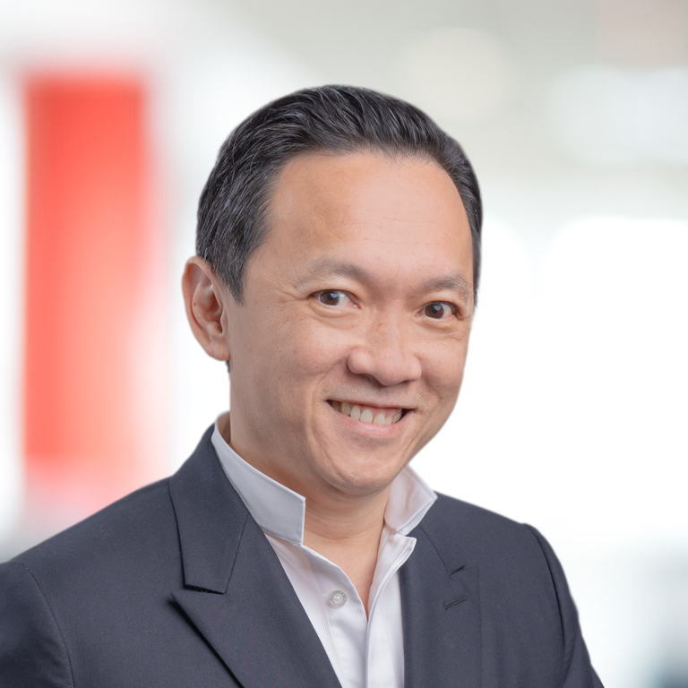 Headshot of Bao-Viet Lê