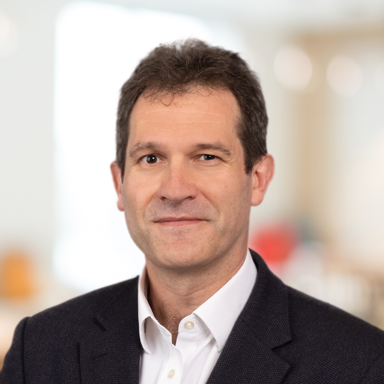 Headshot of Graeme Jeffery