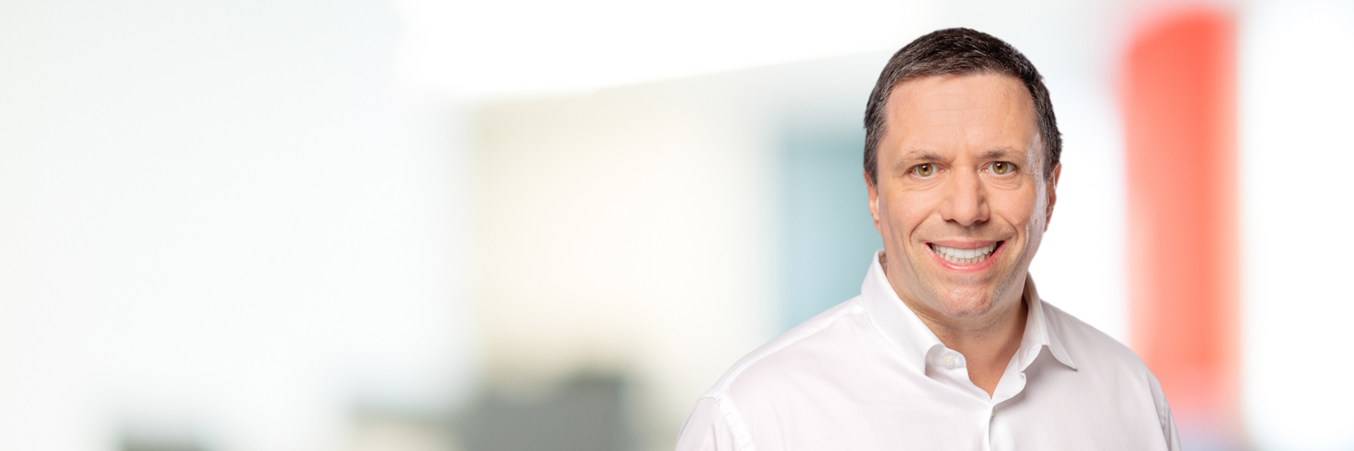 Headshot of Alexander Schmitz