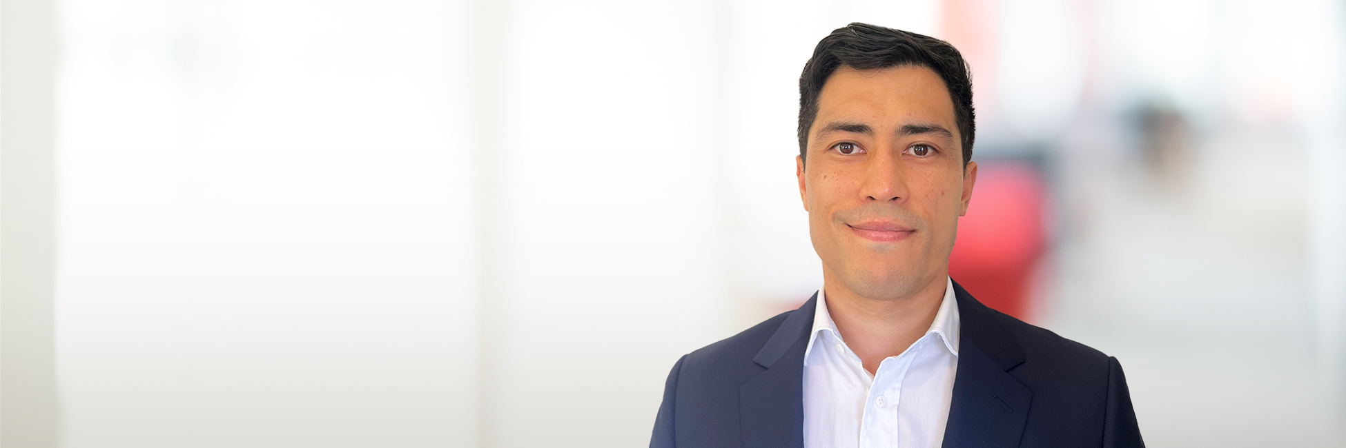 Headshot of Robbie Sandig