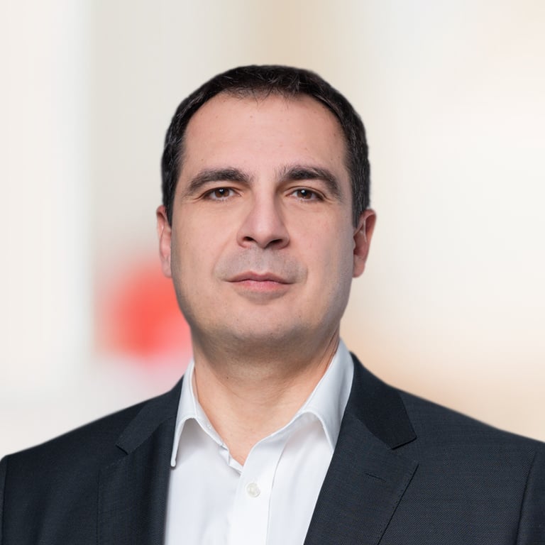 Headshot of Flavio Monteleone