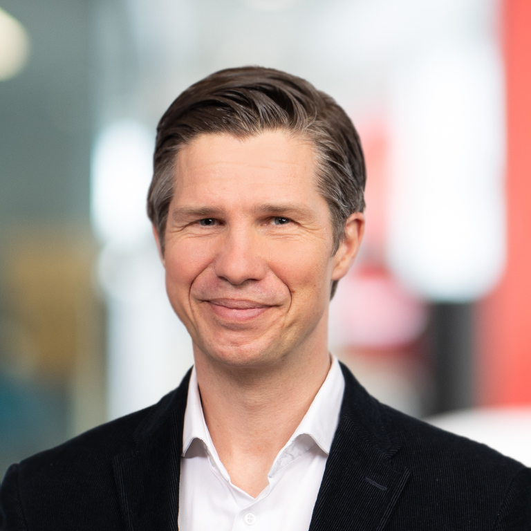 Headshot of Egil Becker