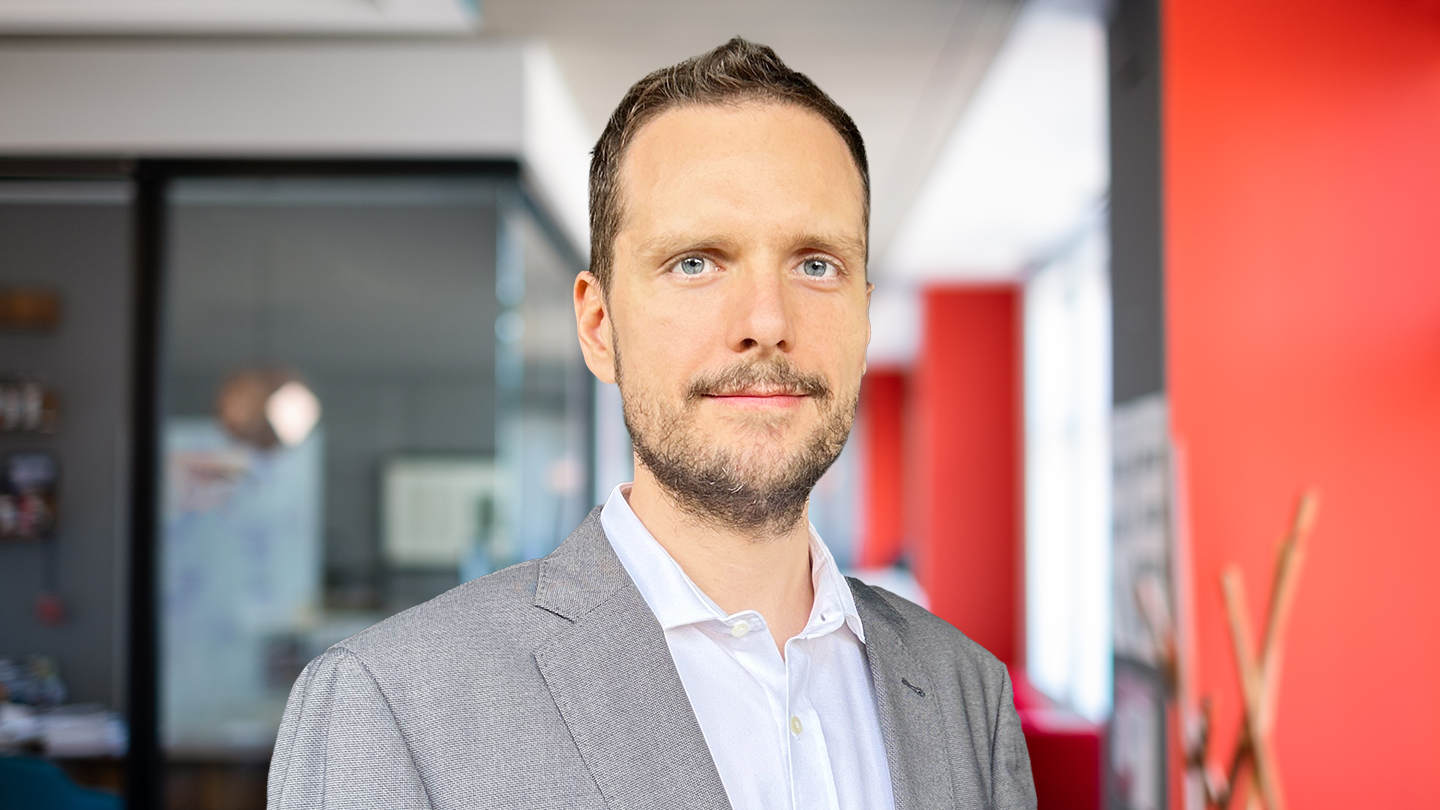 Headshot of Ferran Albarracin