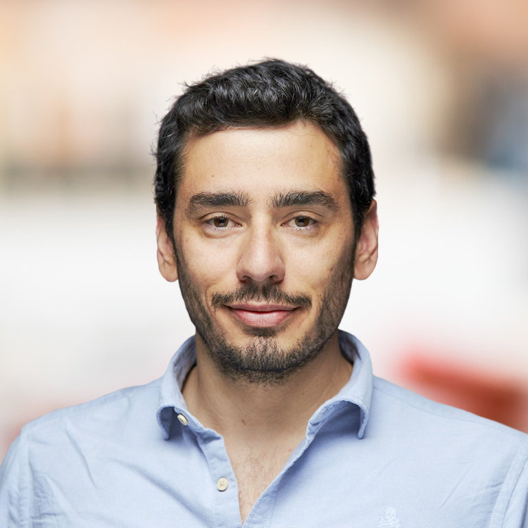 Headshot of Diego Aguayo