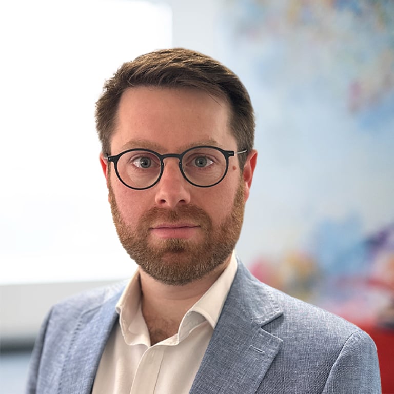 Headshot of Peter Myerson