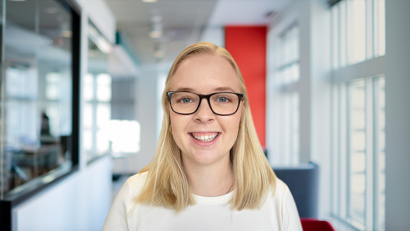 Headshot of Jess Thorne