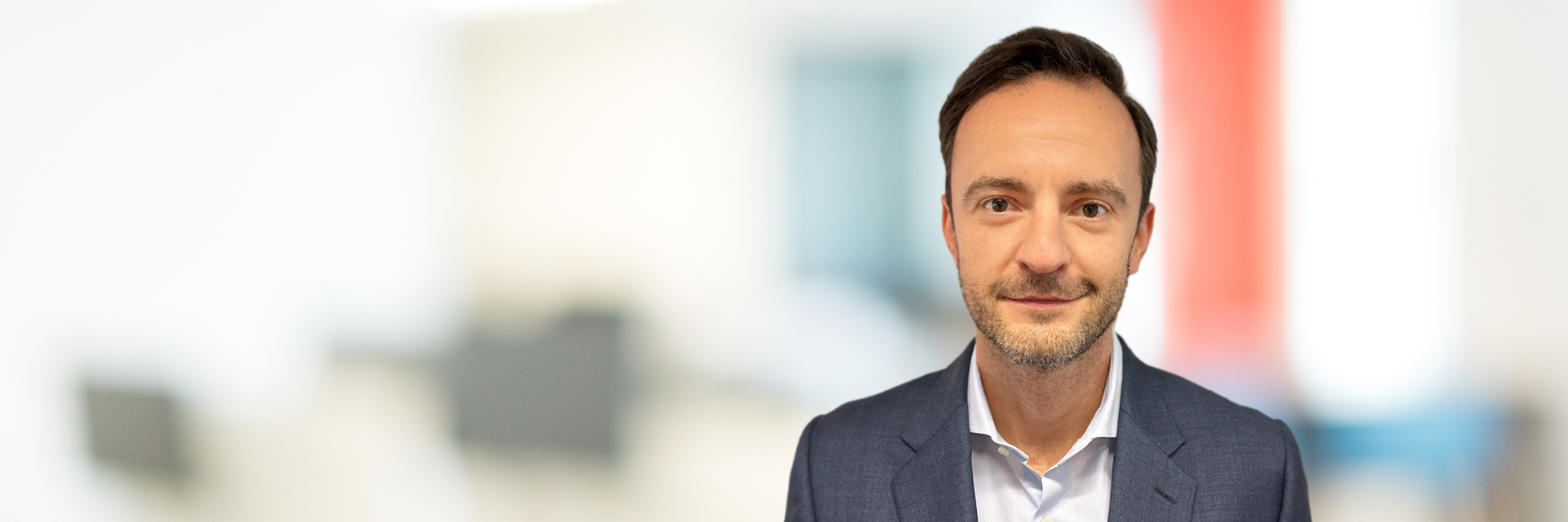 Headshot of Alex Stefan