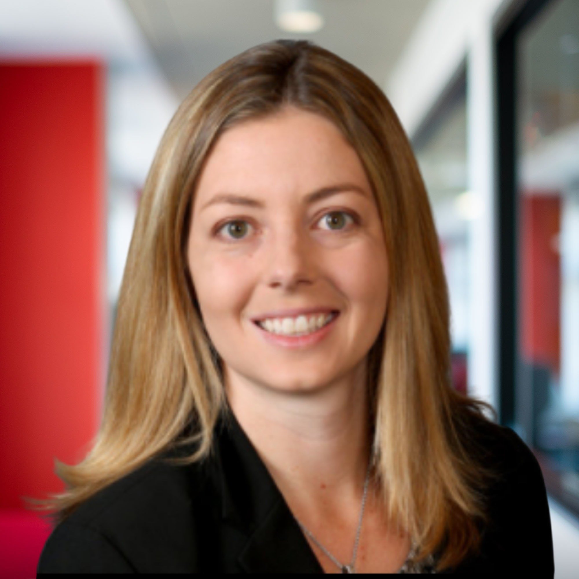 Headshot of Amy Collins