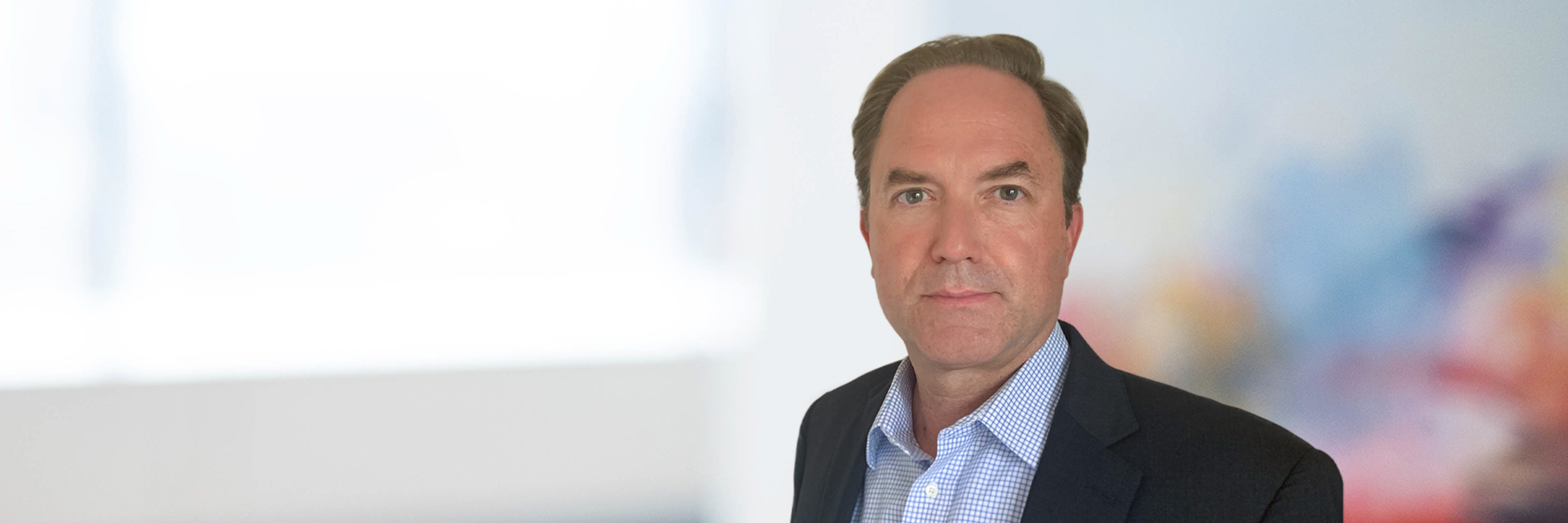 Headshot of Eric Thompson