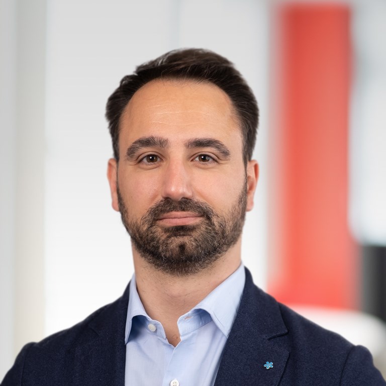 Headshot of Aaron Gennara Zatelli