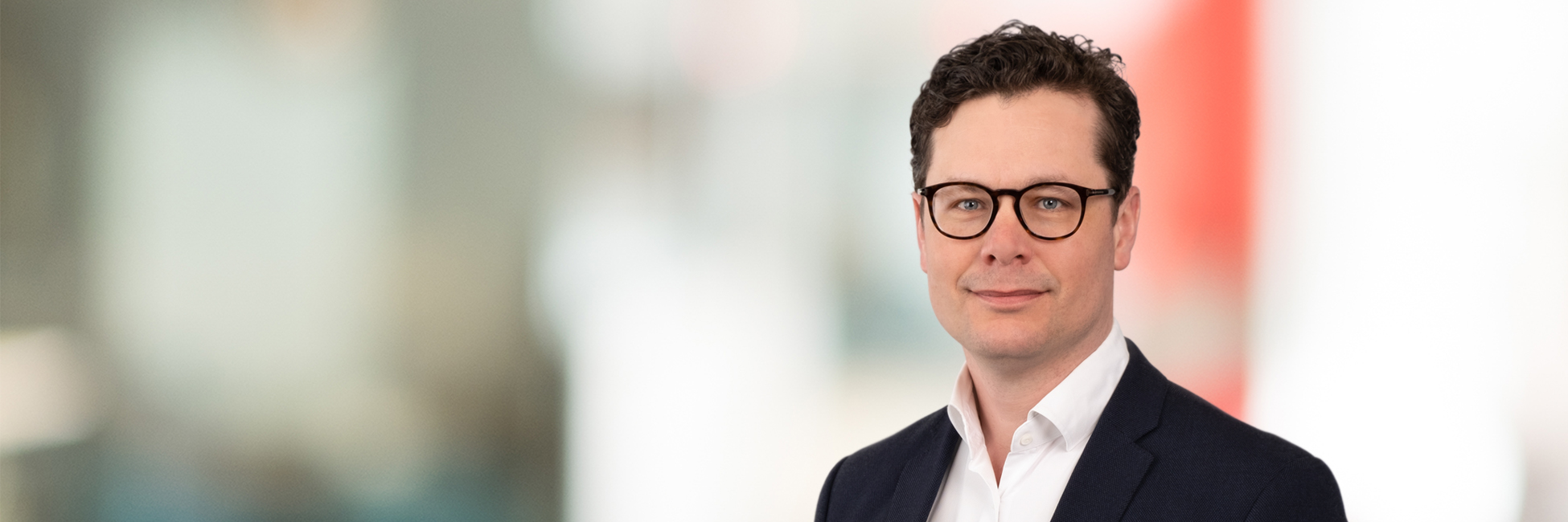 Headshot of Per Karlsson