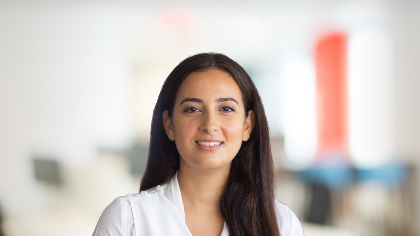 Headshot of Lise Abi Jaoude