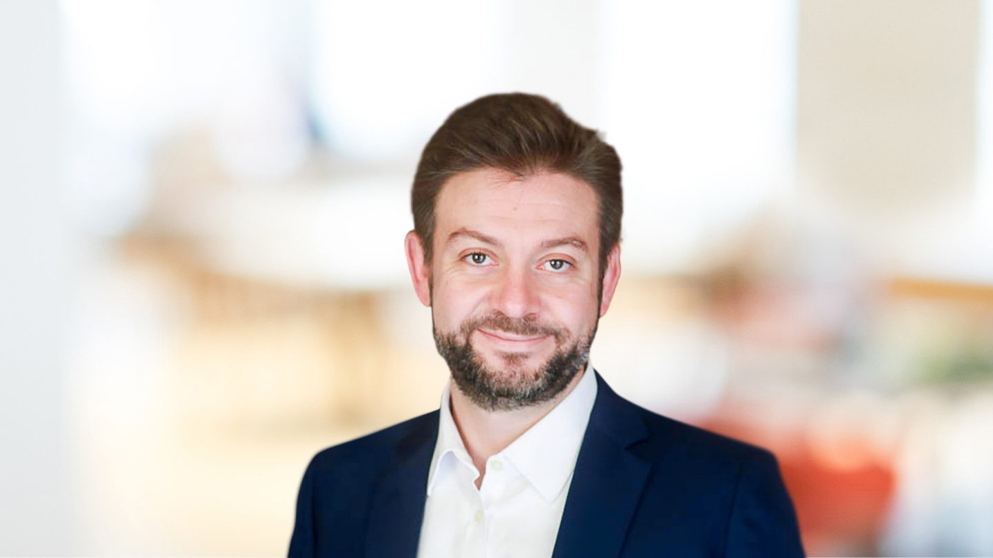 Headshot of Karsten Fruechtl