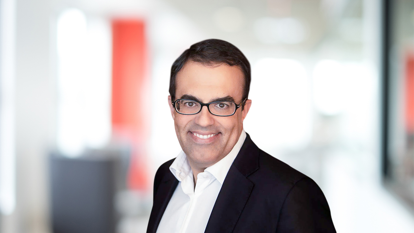 Headshot of António Farinha