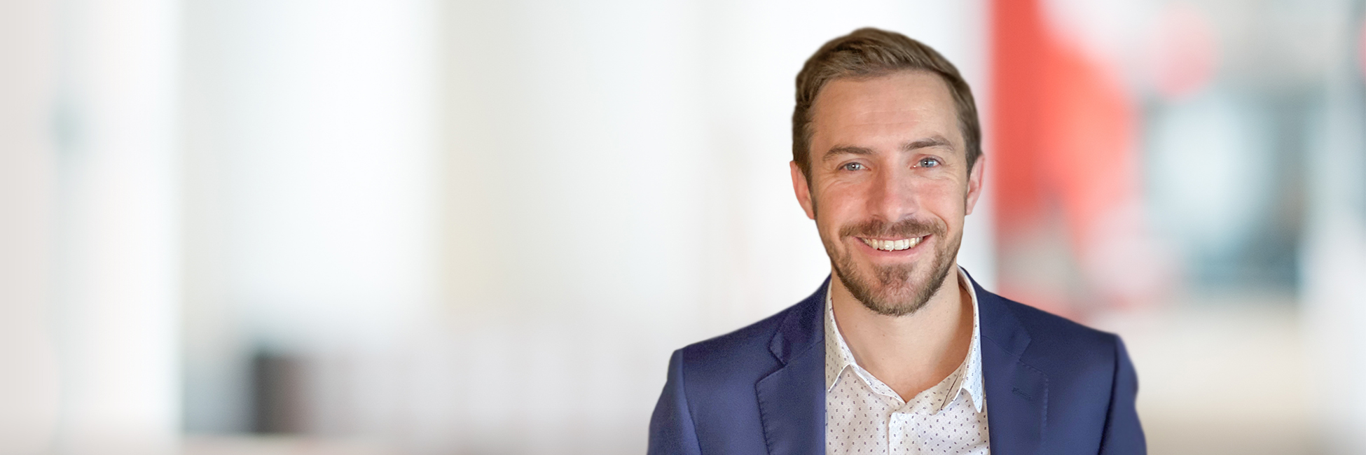 Headshot of Dustin Piper