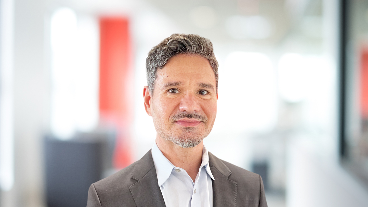 Headshot of Ricardo Correia