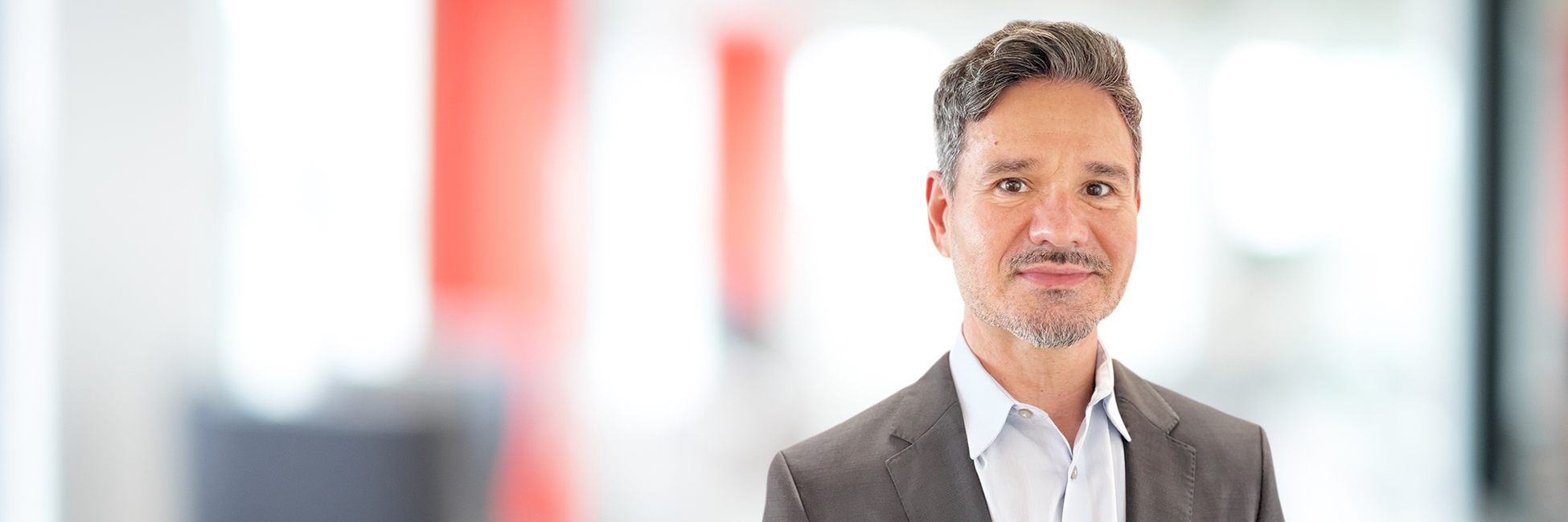 Headshot of Ricardo Correia