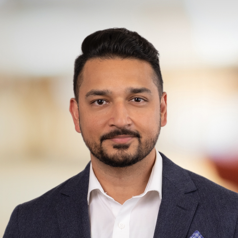 Headshot of Wren Kabir