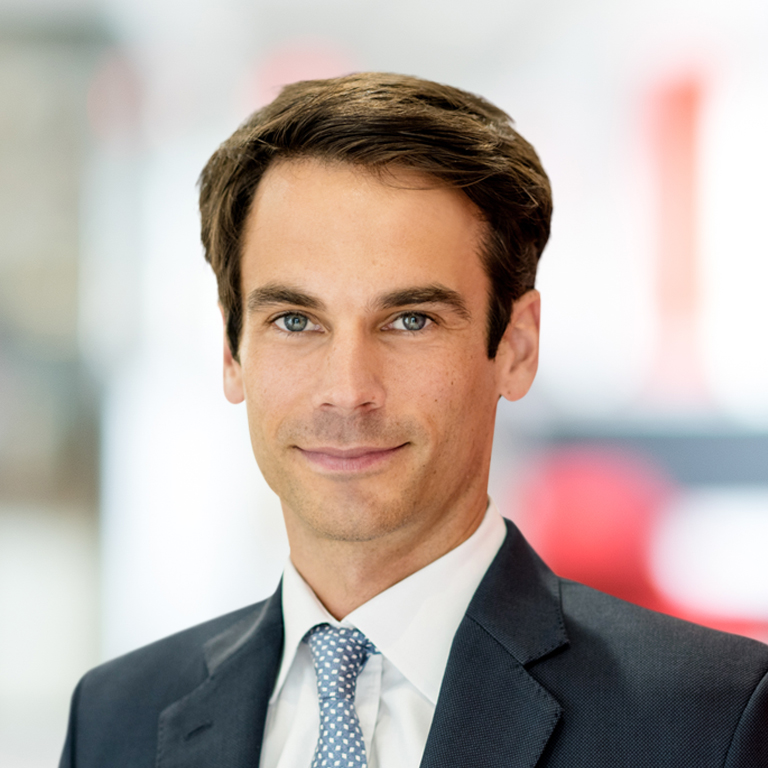 Headshot of Robert Howgego