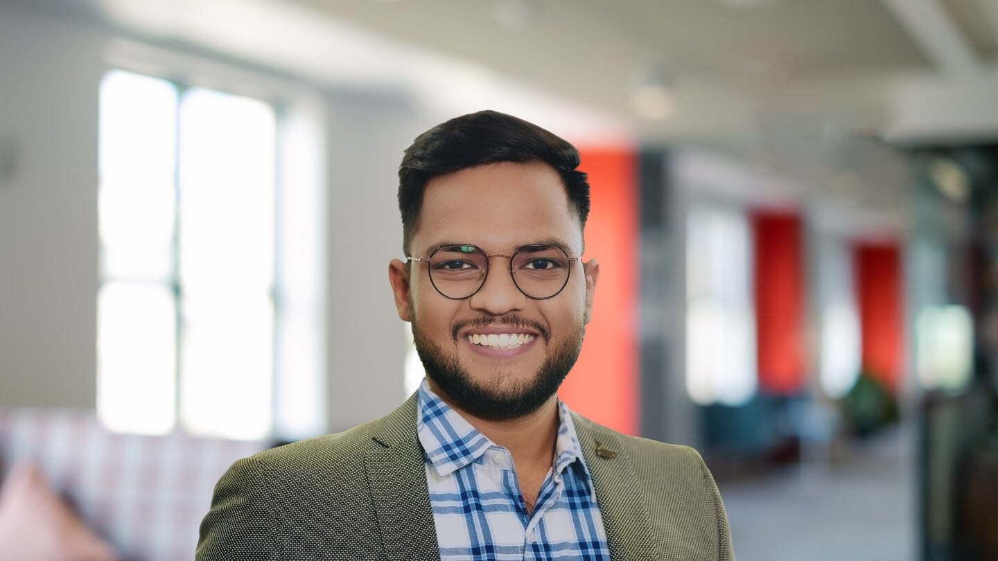 Headshot of Mitanshu Raj