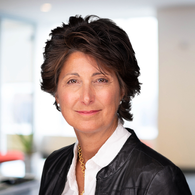 Headshot of Linda Connly