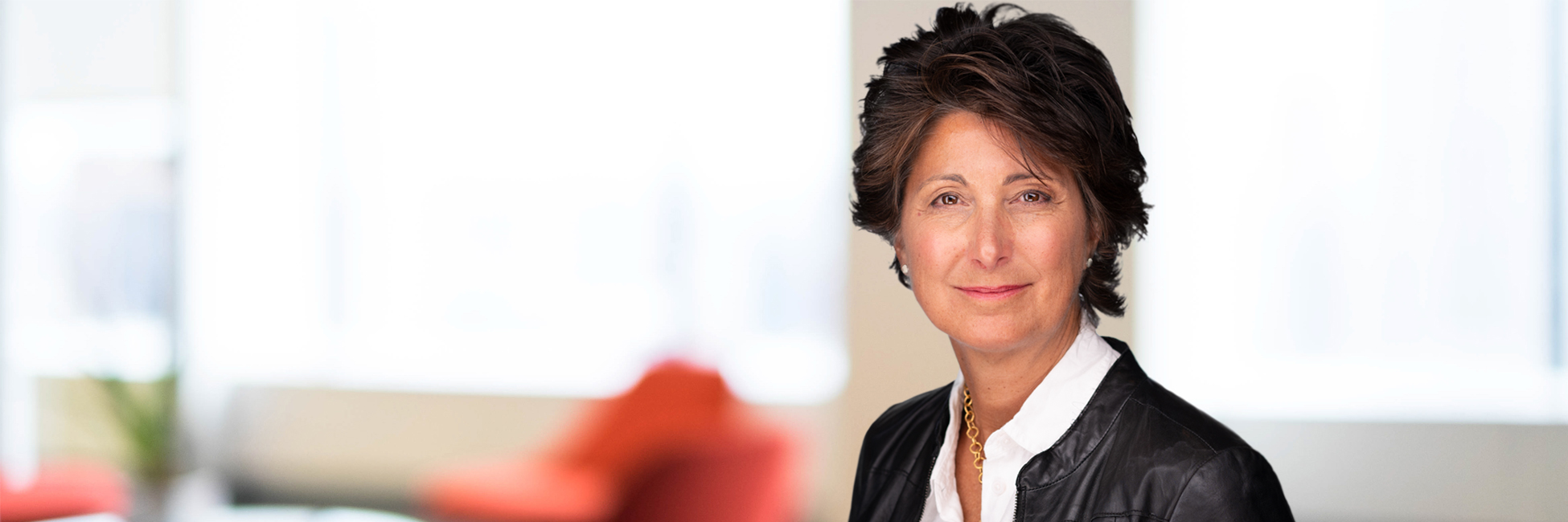 Headshot of Linda Connly