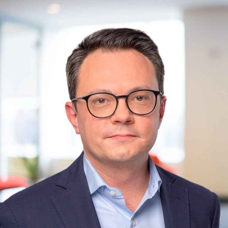 Headshot of Milosz Sroka-Chalot