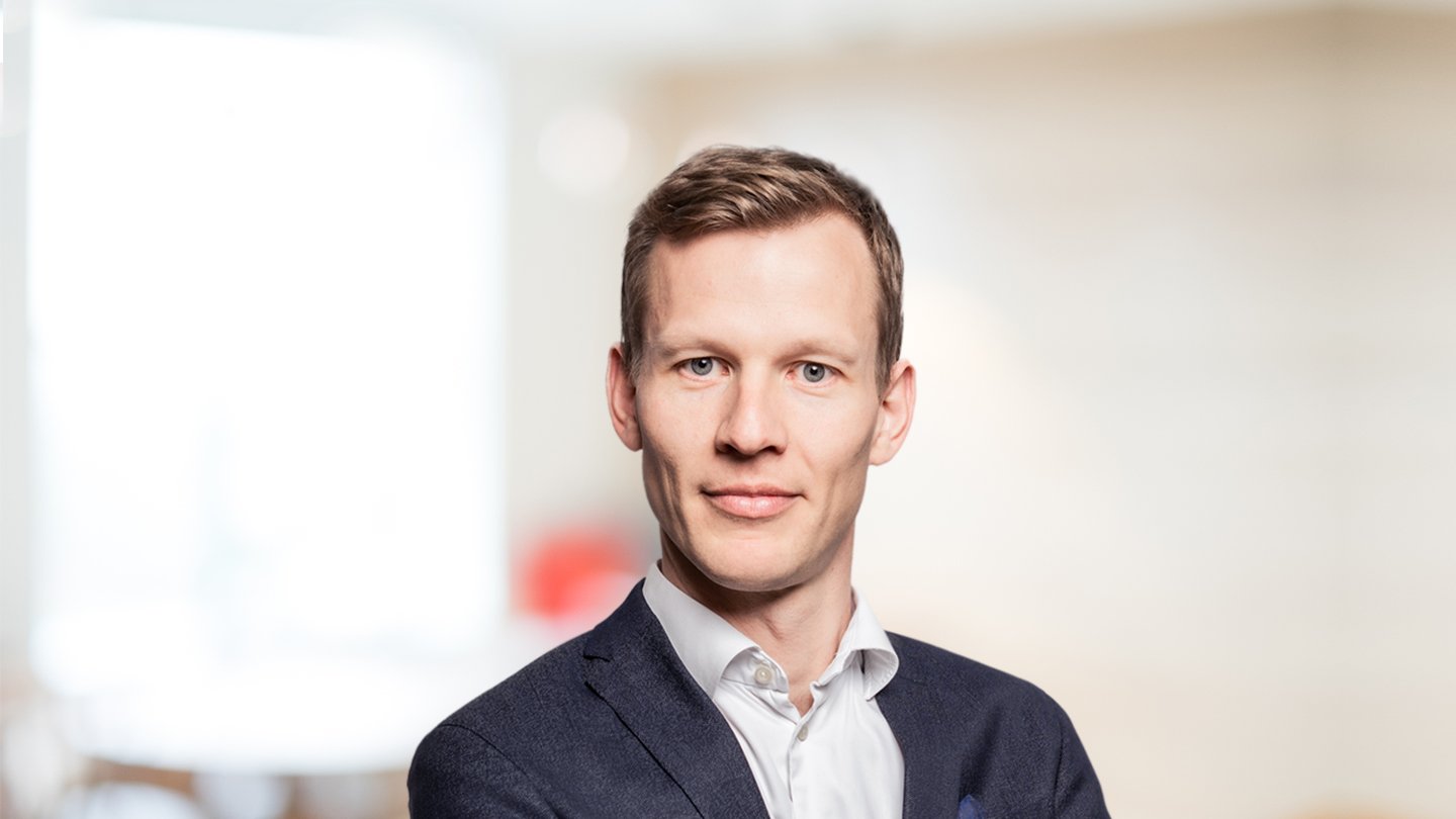 Headshot of Henrik Madsen