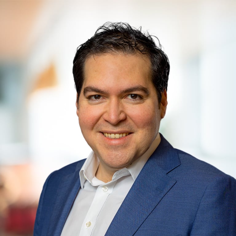 Headshot of Mario Conde