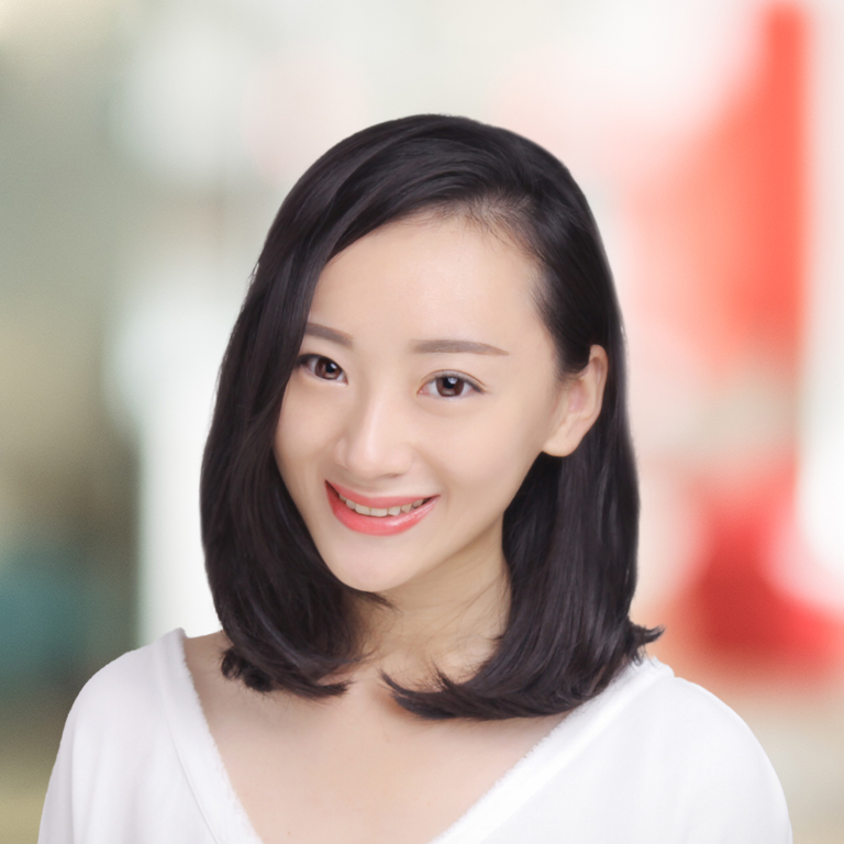 Headshot of Ivy Fang