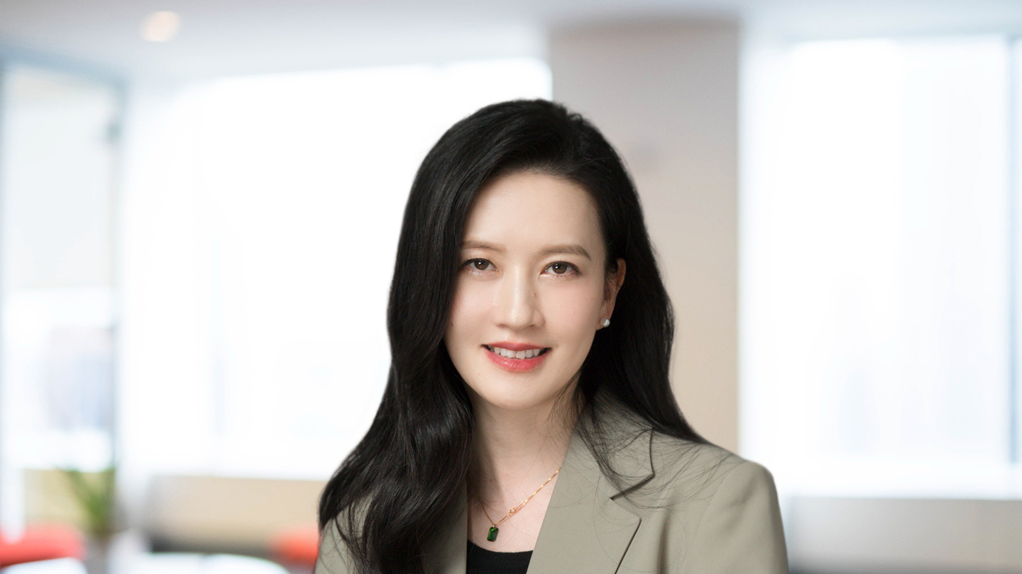 Headshot of Sophia Zou