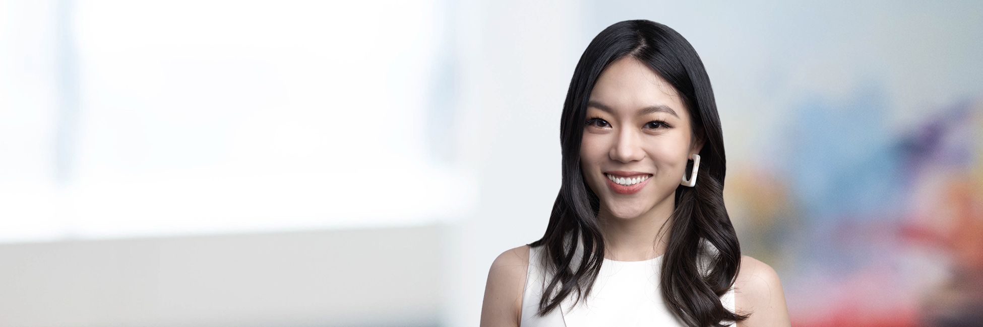 Headshot of Elle Yang