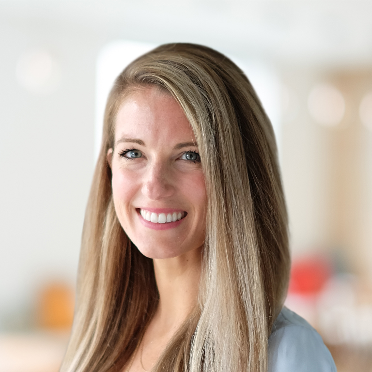 Headshot of Elizabeth Pearsons