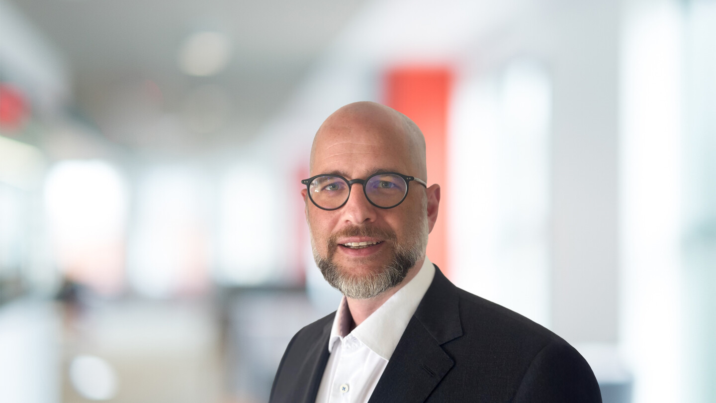 Headshot of Philipp Grimmig