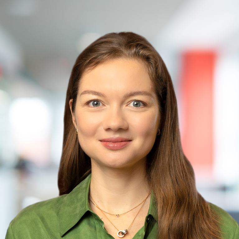 Headshot of Liza Selyavina