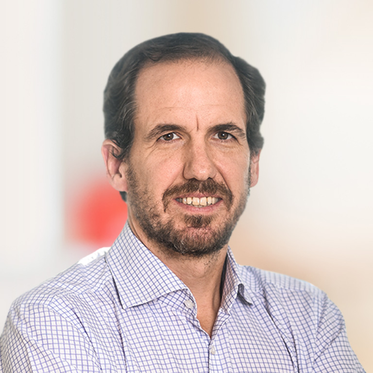 Headshot of Ricardo Gold