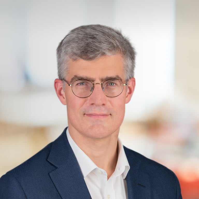 Headshot of Graham Rose