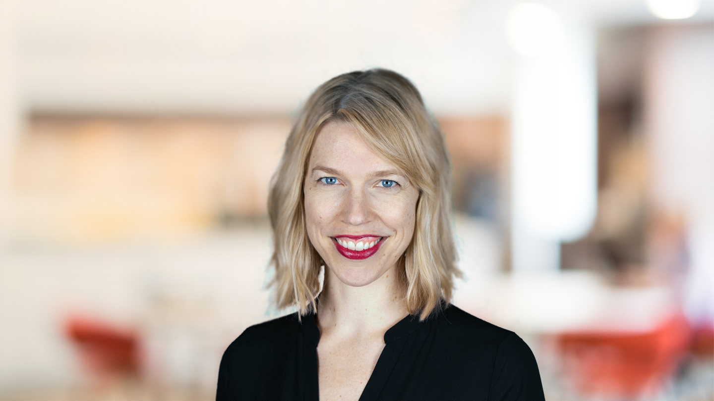 Headshot of Eliza Kennedy