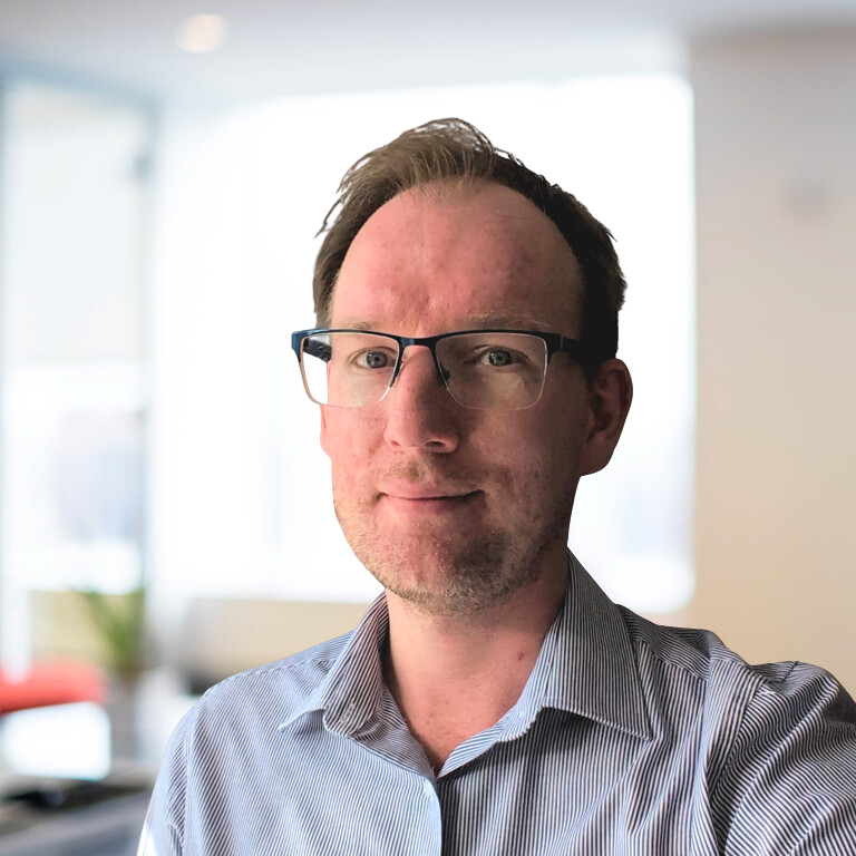 Headshot of Andrew Cousins