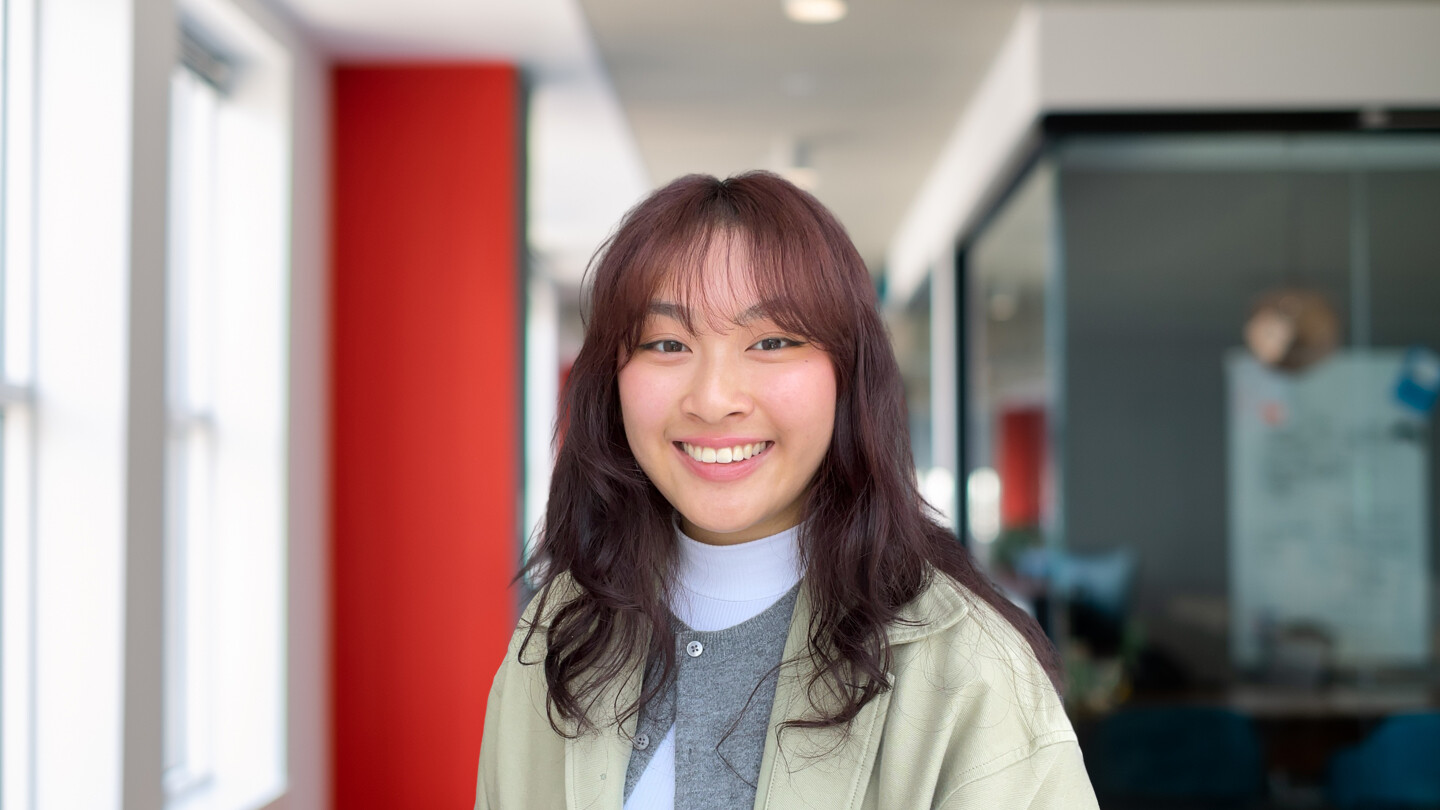 Headshot of Evelyn Wong