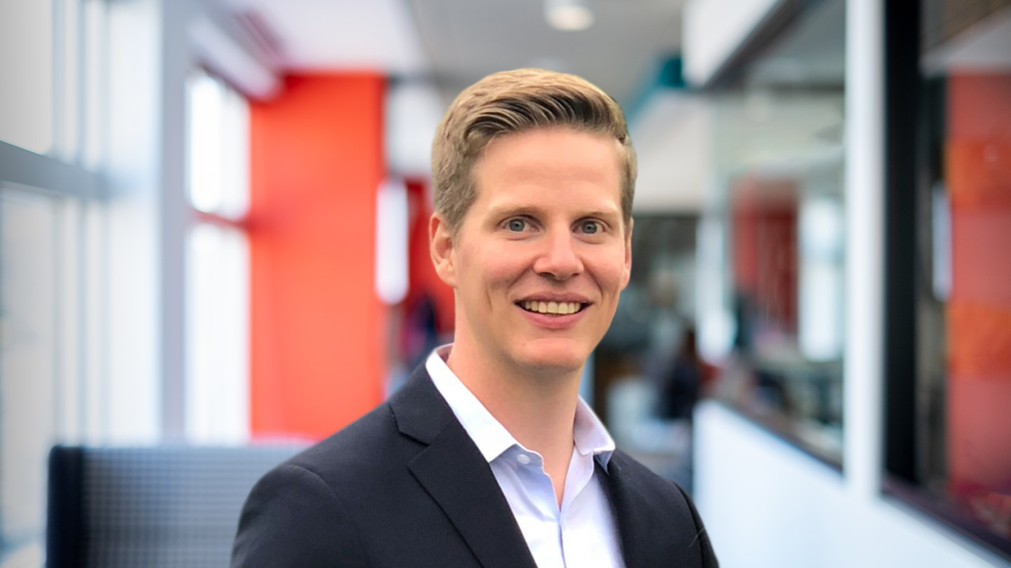 Headshot of Elias Thorp