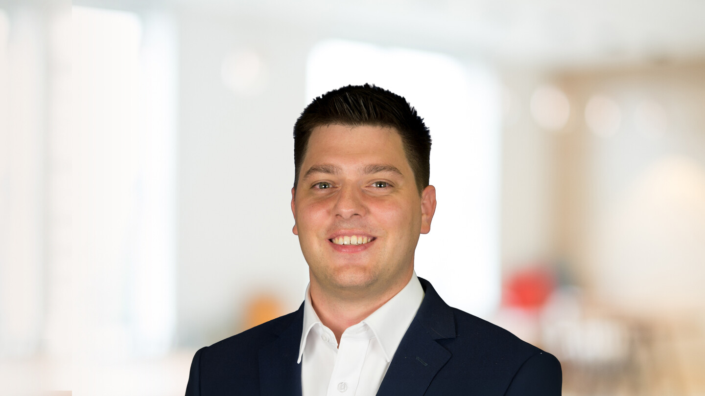 Headshot of Stefan Silberstein