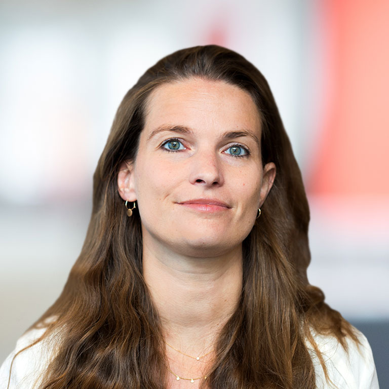 Headshot of Laure Maddens