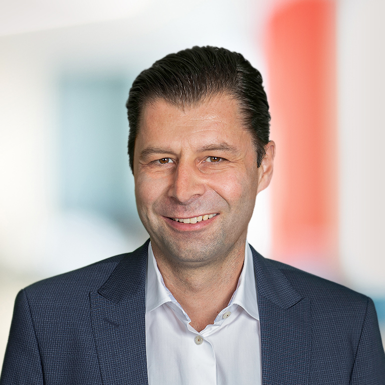 Headshot of Stephan Erni